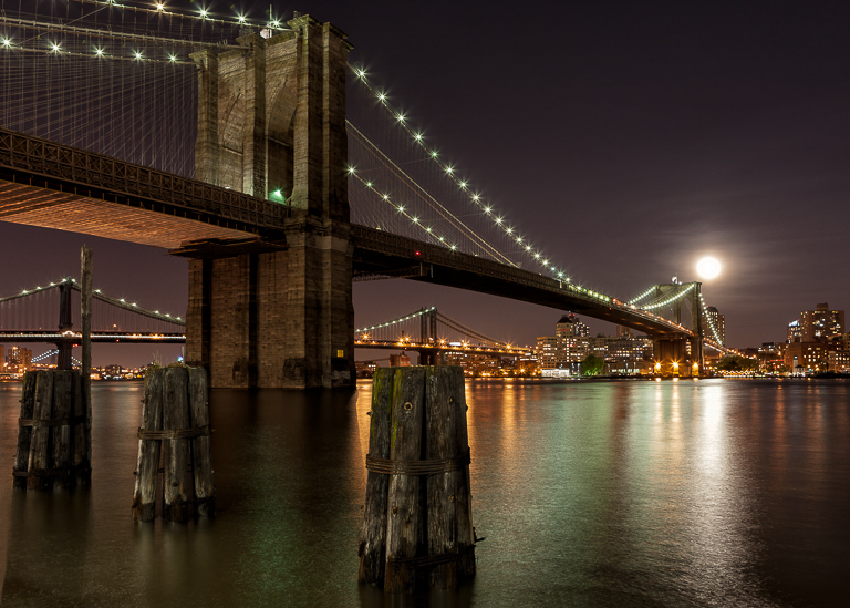 Brooklyn Bridge Big Moon
